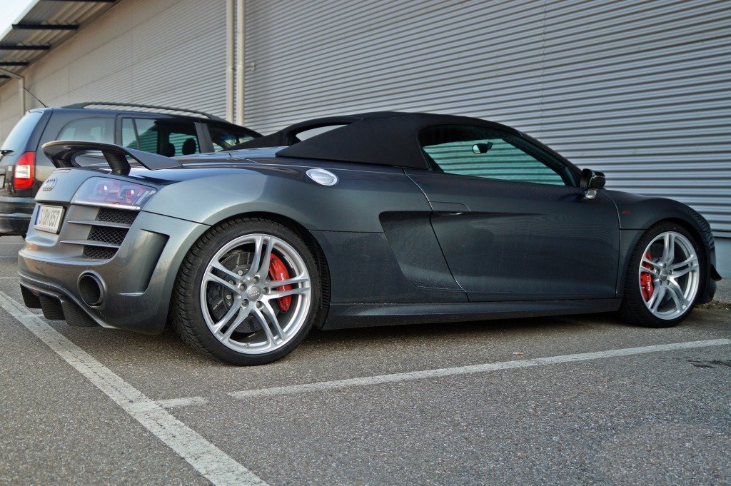985740R8GT1216.jpg