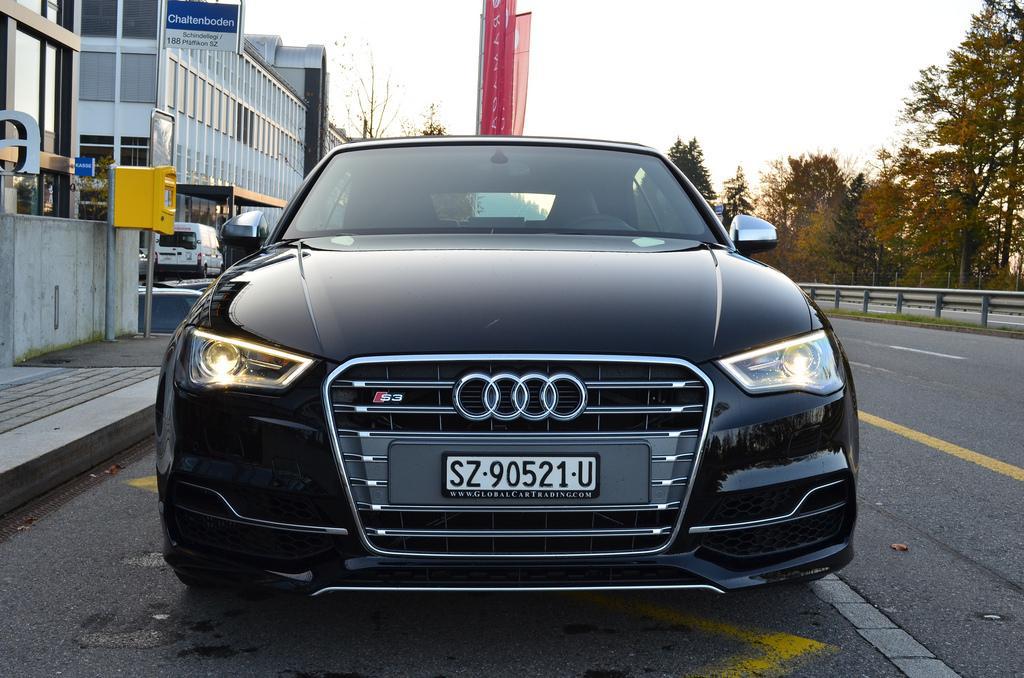 985915S38VCAB143.jpg