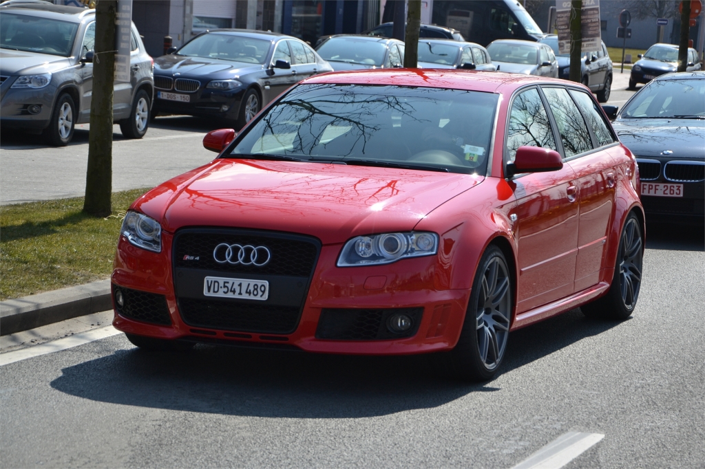 985926AUDIRS4832.jpg