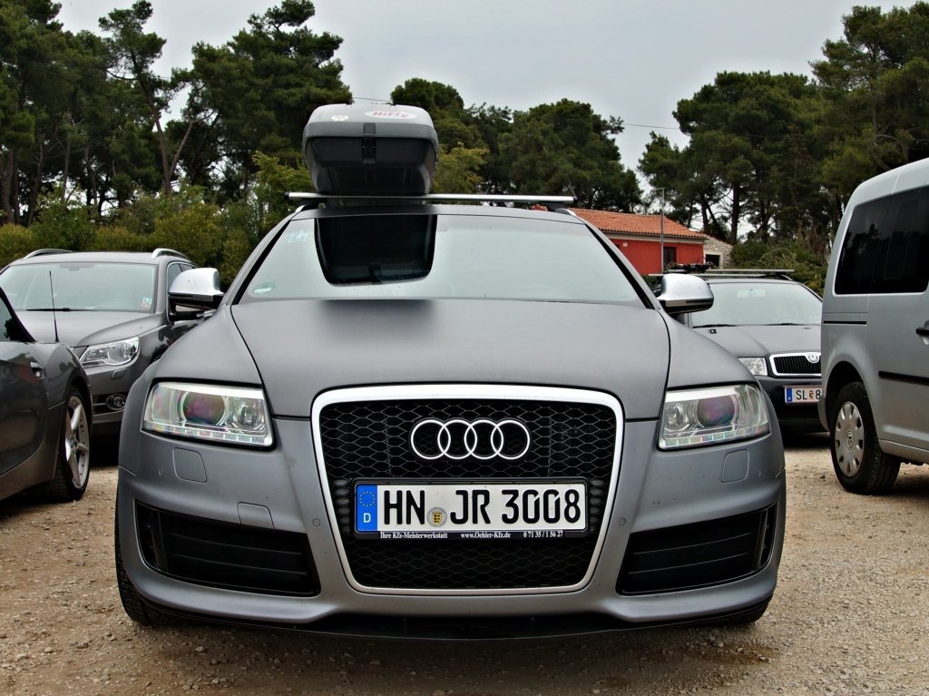 986985RS61901.jpg