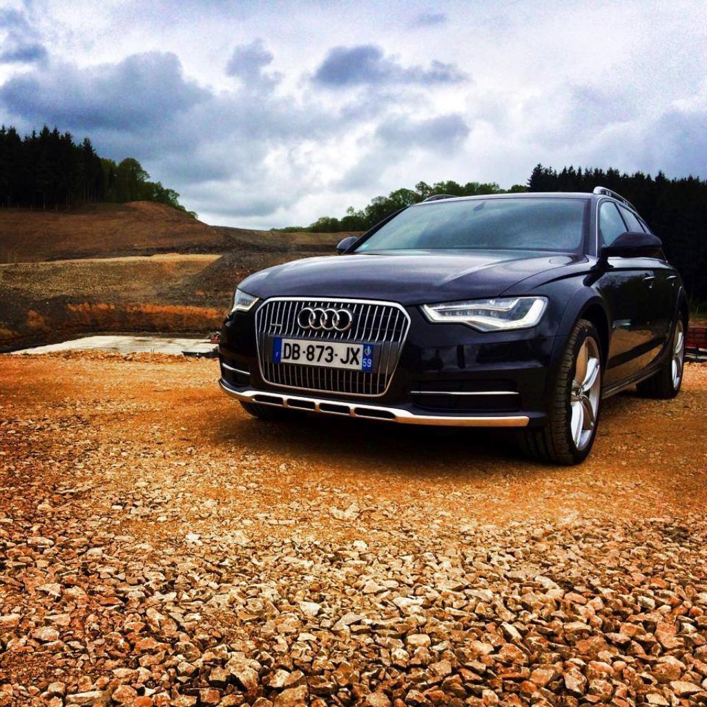 987740500AUDIA6C7ALLROAD.jpg
