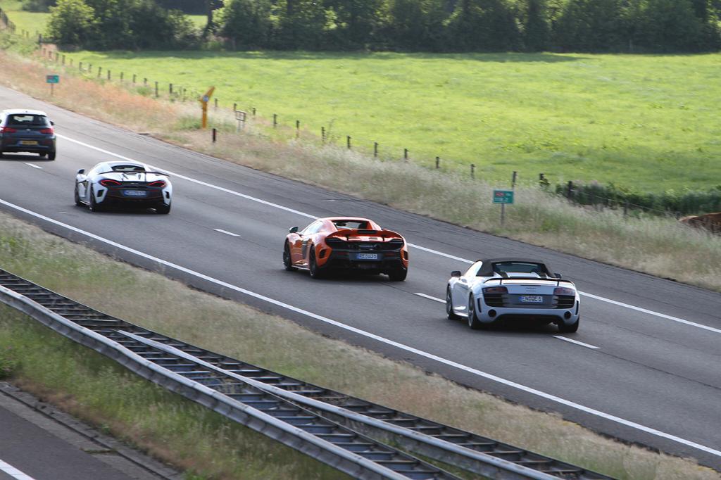 988053R8GT1925.jpg