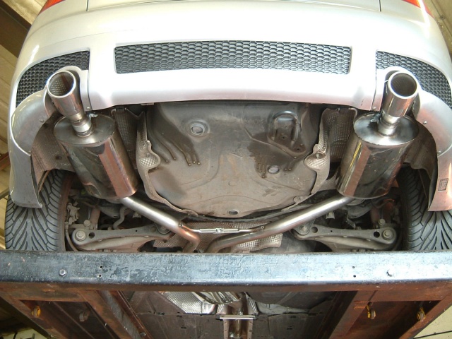 9884851217.jpg
