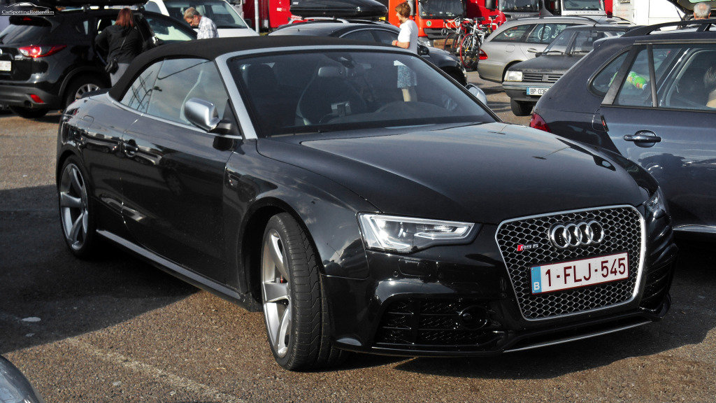 988705431RS5CABRIOLET.jpg