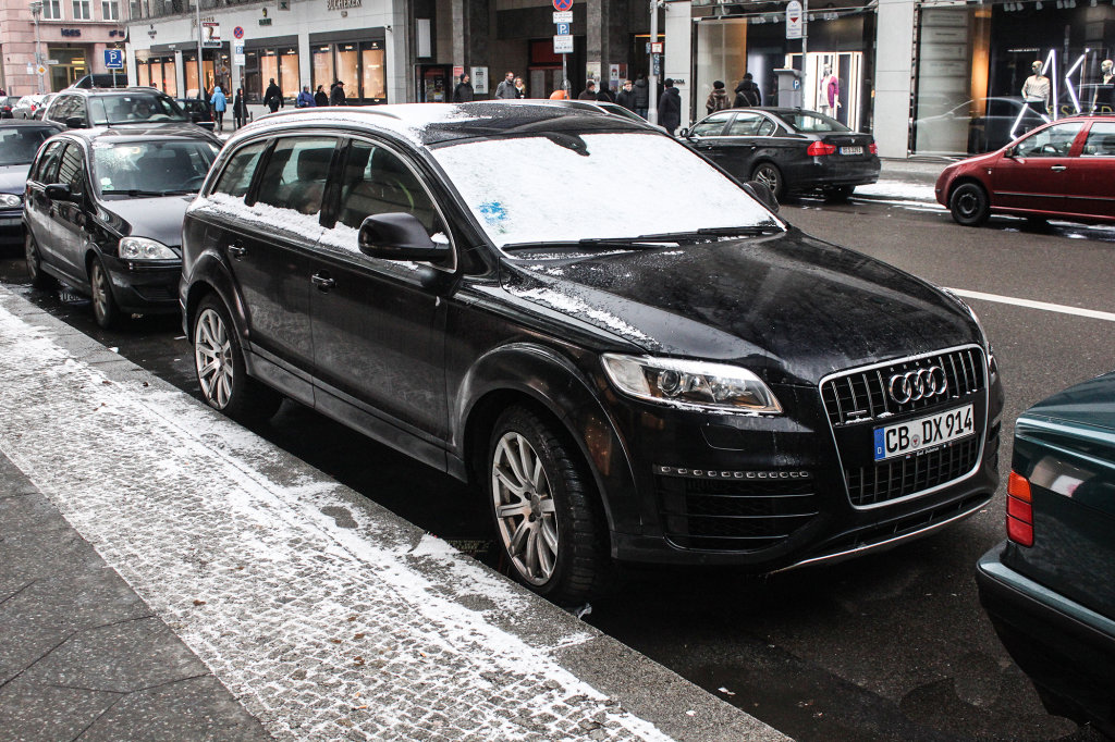 988797697Q7V12.jpg