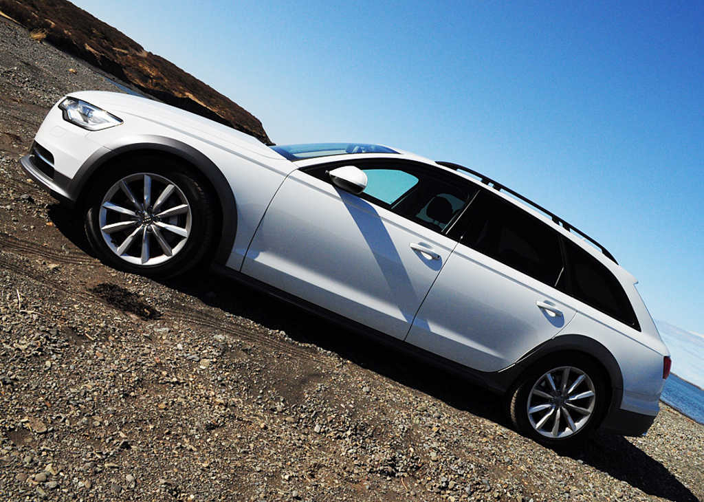 989030035AUDIA6C7ALLROAD.jpg
