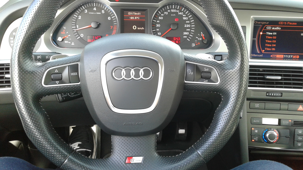 989630VOLANT.jpg