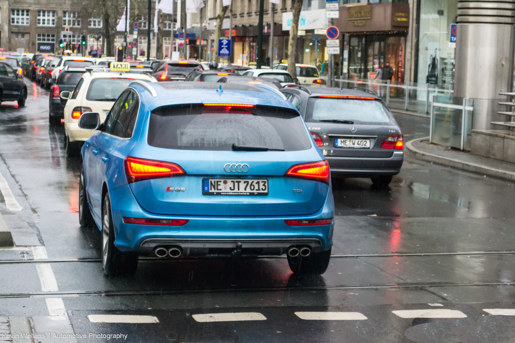 989800AUDISQ5953.jpg