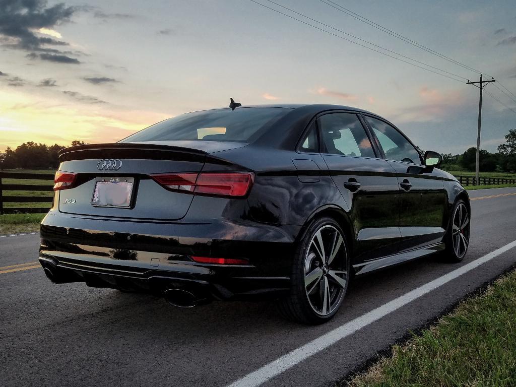 991212RS38V3118.jpg