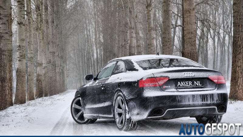 991378AUDIRS5ESQUIROU30.jpg