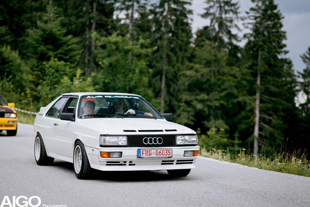 993974URQUATTRO1990.jpg