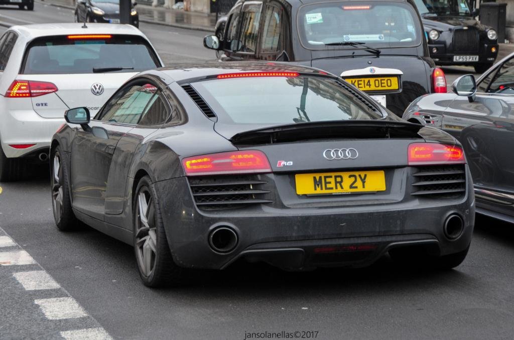 9944662911R8.jpg