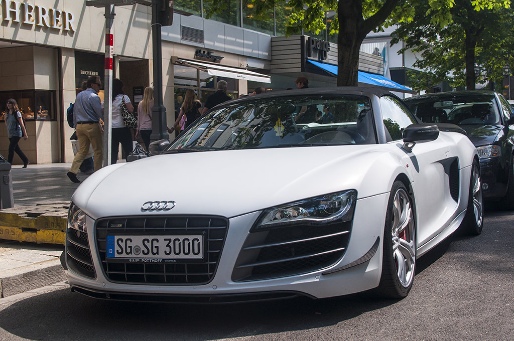 994812R8GT1497.jpg