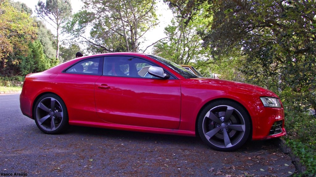 995808AUDIRS5881.jpg