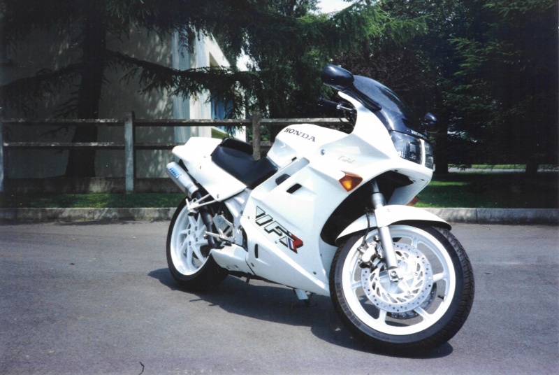 997613vfr750.jpg