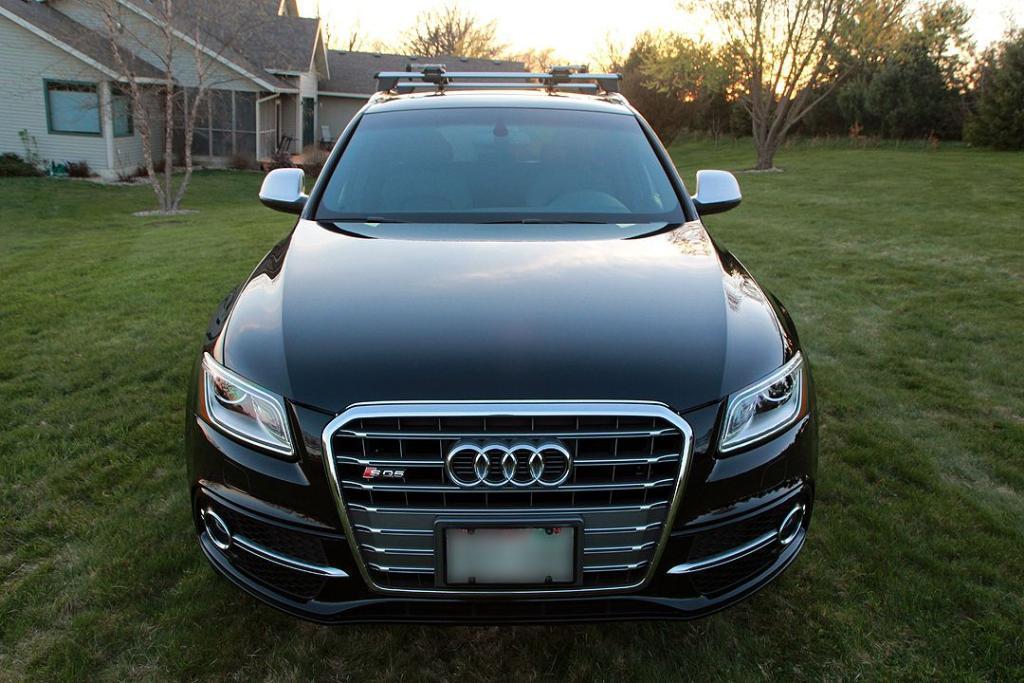 998248AUDISQ51820.jpg