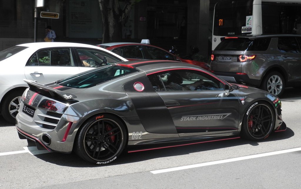 998938R8GT1686.jpg