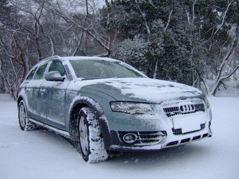 999601158AUDIA4ALLROAD.jpg