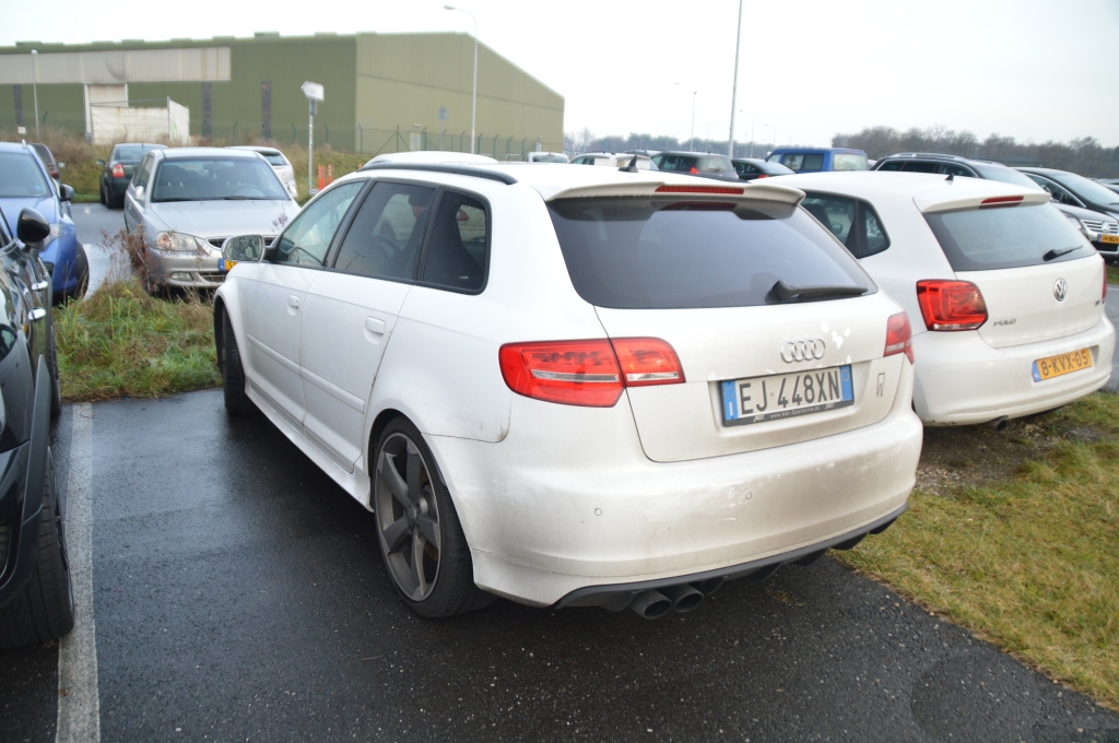 9999661438RS3.jpg