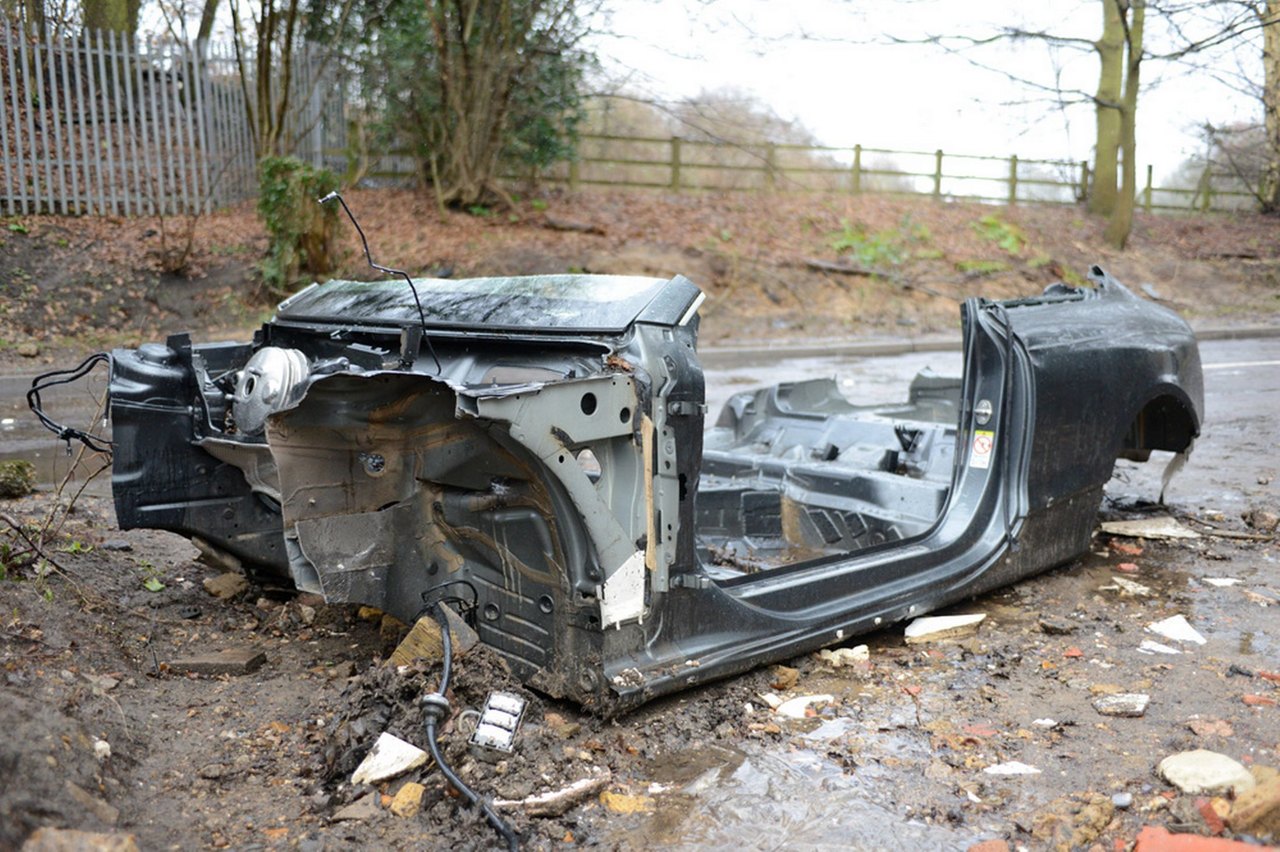 Audi-RS5-Stripped-3116665.jpg