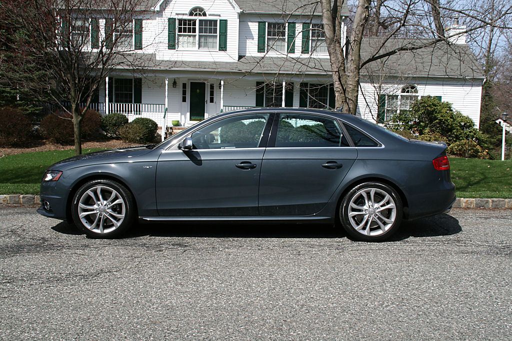 AudiS4_01.jpg