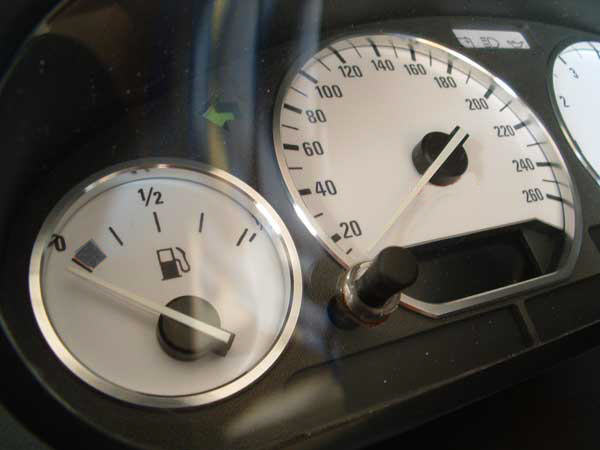 BMW_e36_Tachoringe_Chromringe_Tacho_Ringe.jpg