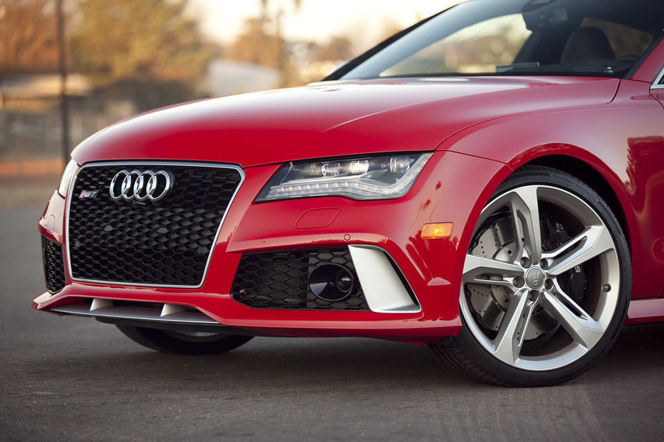 BN-AT247_audi2_J_20131211154735.jpg