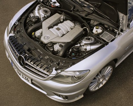 CL_63_AMG_engine.jpg