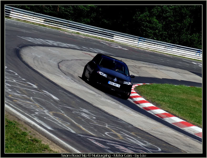 DSCF4476-border.jpg