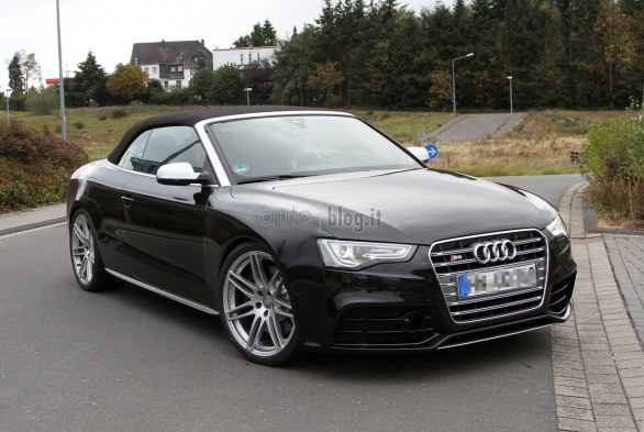 FotoSpiaAudiRS5Cabriolet_03.jpg