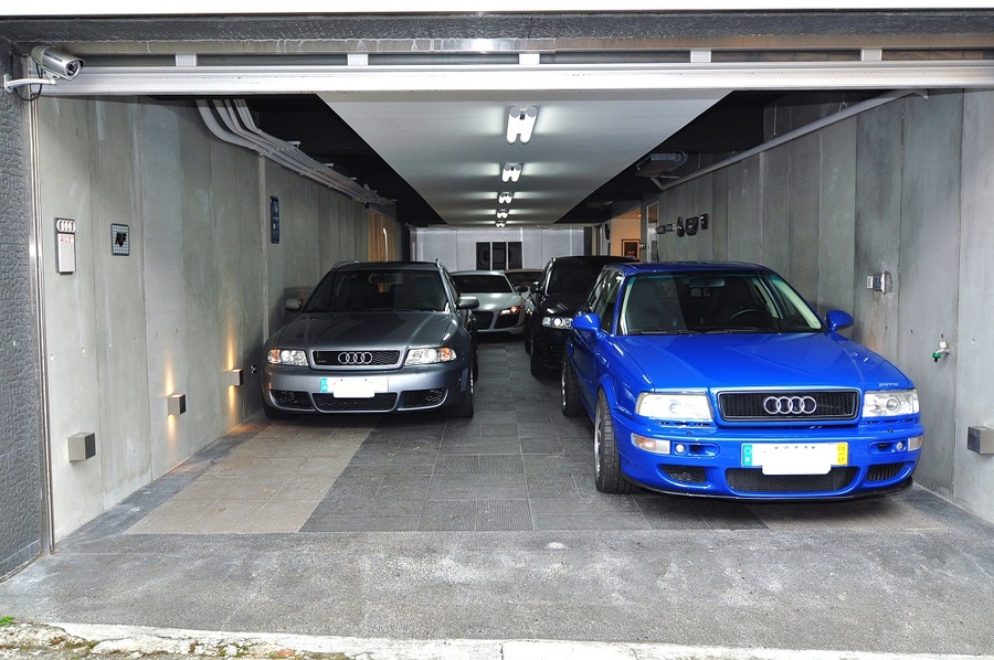 GarageAudi1.jpg