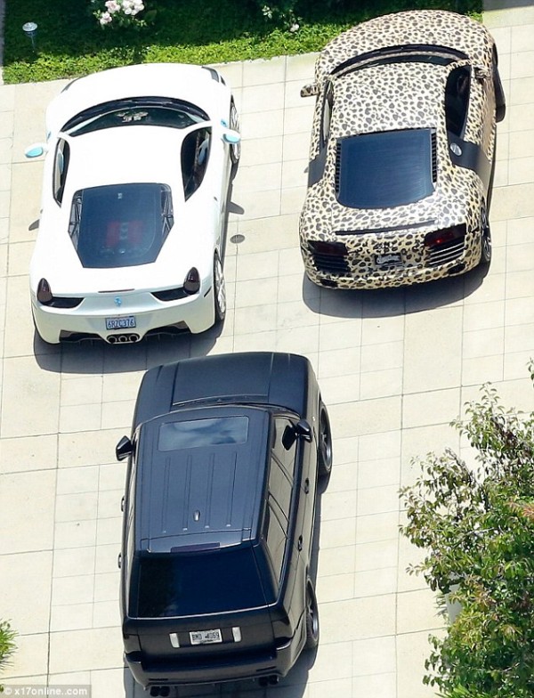 Justin-Bieber-Audi-R8-600x784.jpg