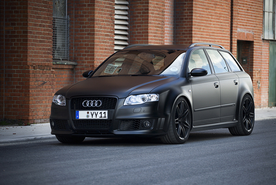 Matte-Black-RS4-Avant-3.jpg