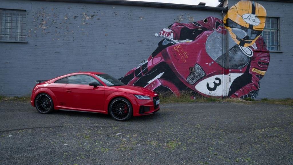 R8VtB44.jpg