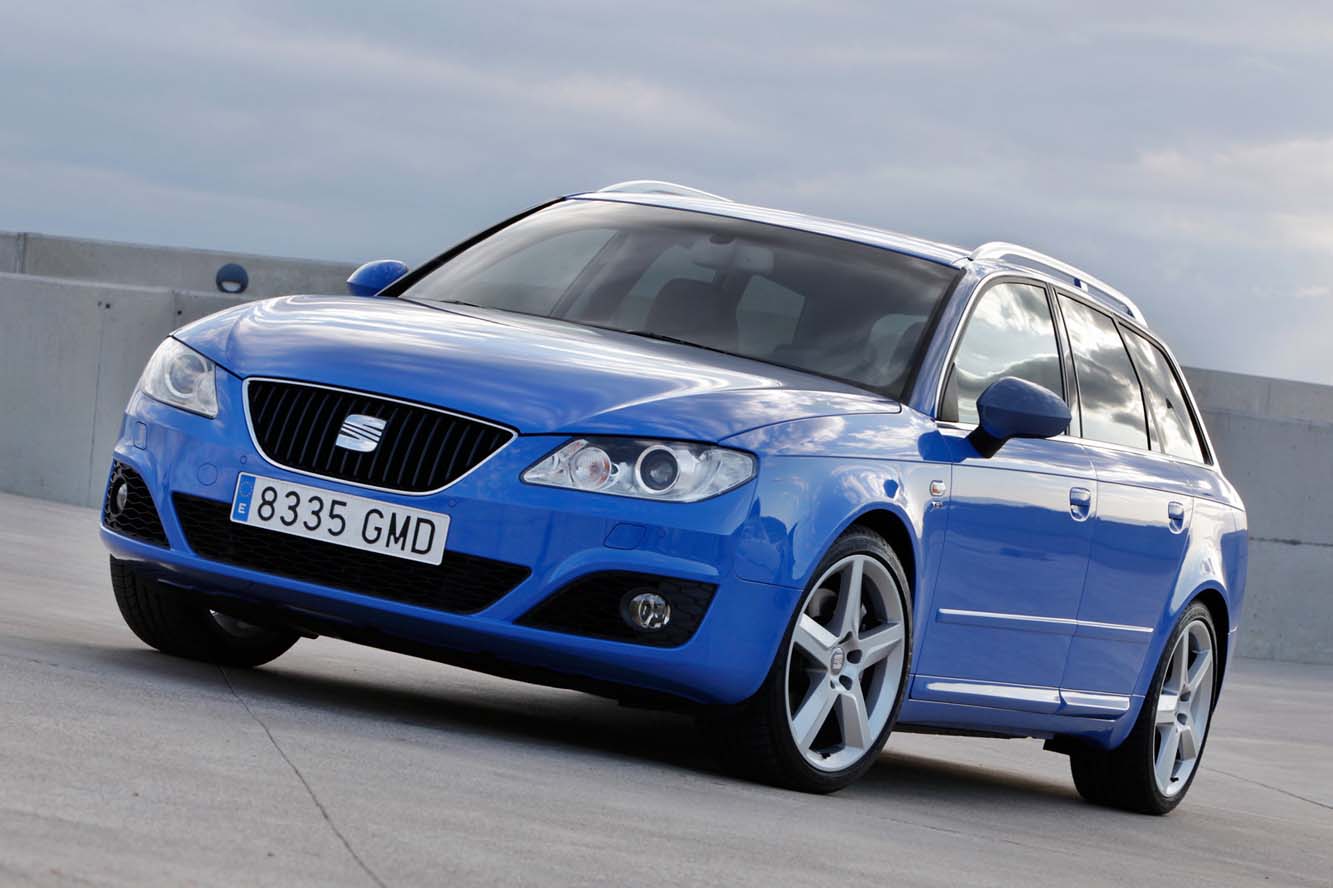 Seat_Exeo_ST_001.jpg