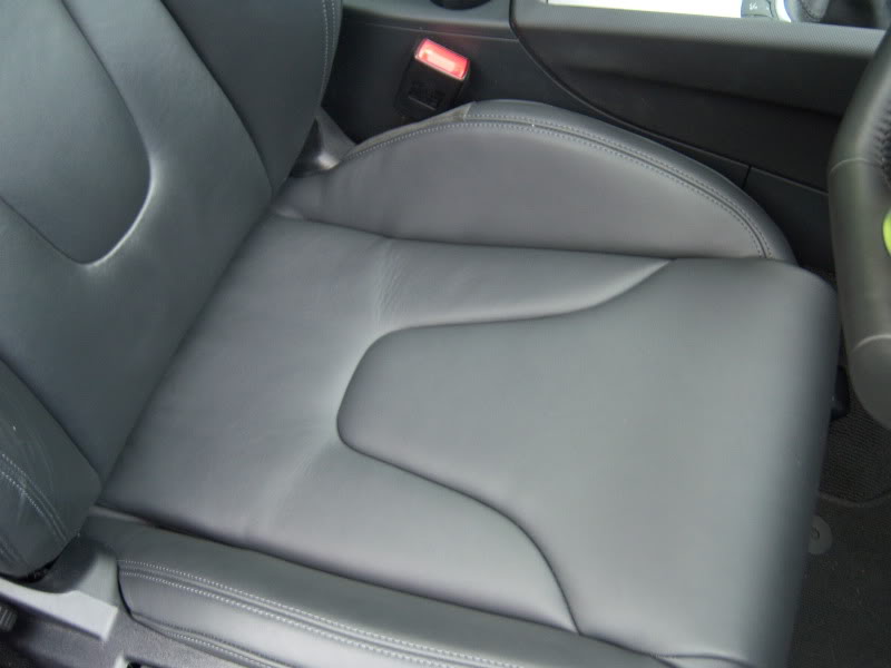 Seats008.jpg