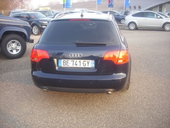 audi-a4-e8540725_5-img.jpg