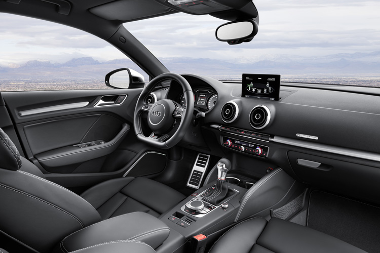 audi_s3_berline_interieur.jpg