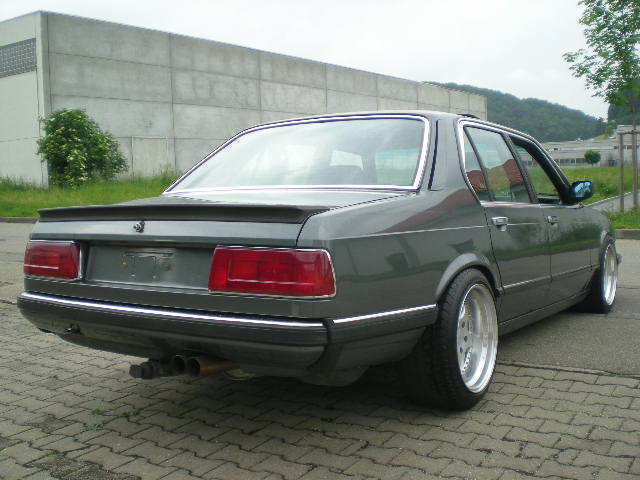 bmw-serie-7-18c5964.jpg