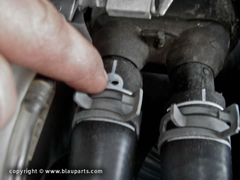 how_to_burb_audi_a6_coolant_step1.jpg