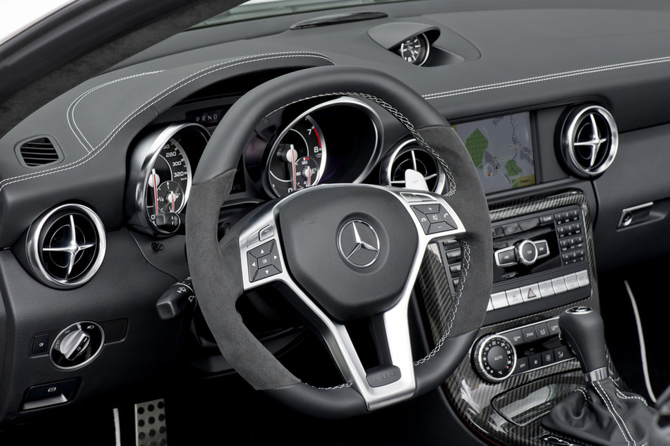 mercedes-slk-55-amg-volant-sport-l-9370.jpeg