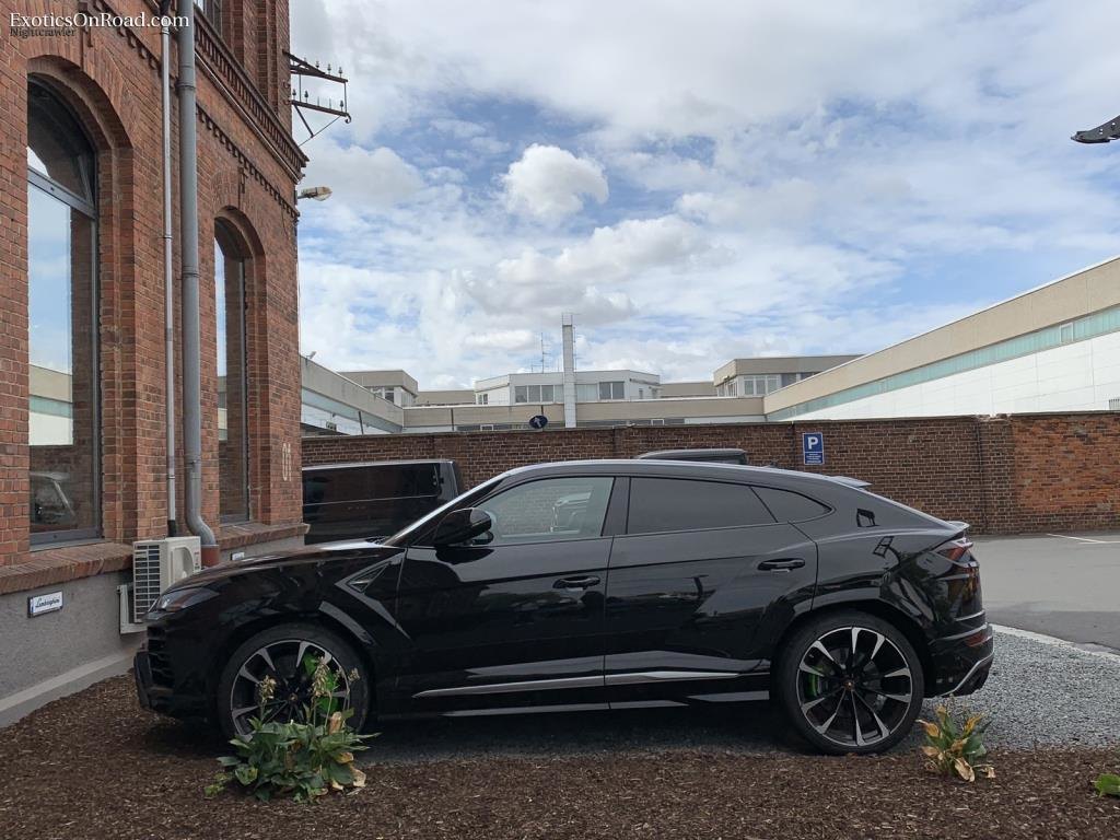 qx7kmot.jpg