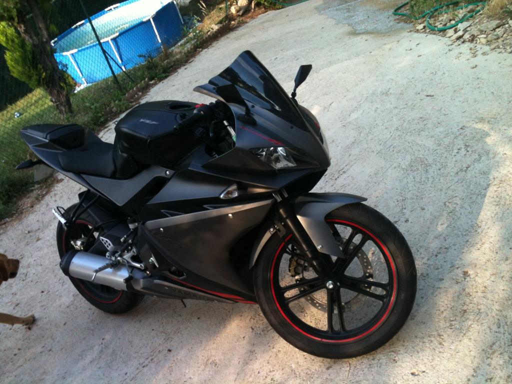 yamaha-yzf-r125-2...grey-034-468e09b.jpg