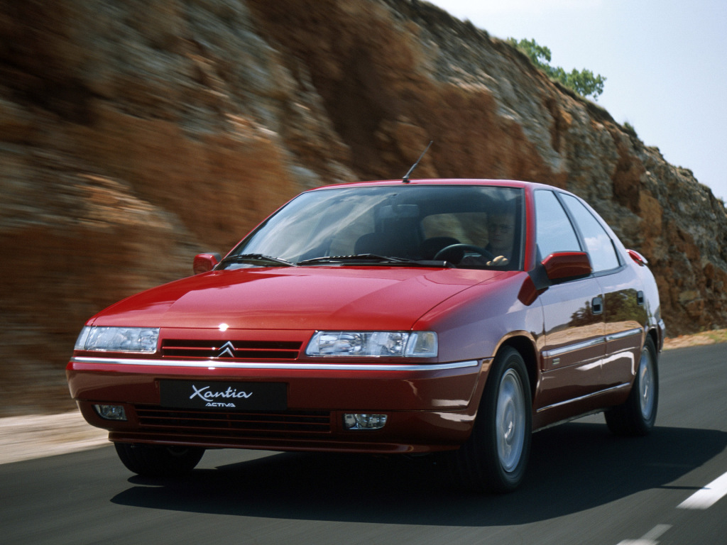 Xantia-02.jpg.94795898bda9271a4a19b80d4817ea47.jpg