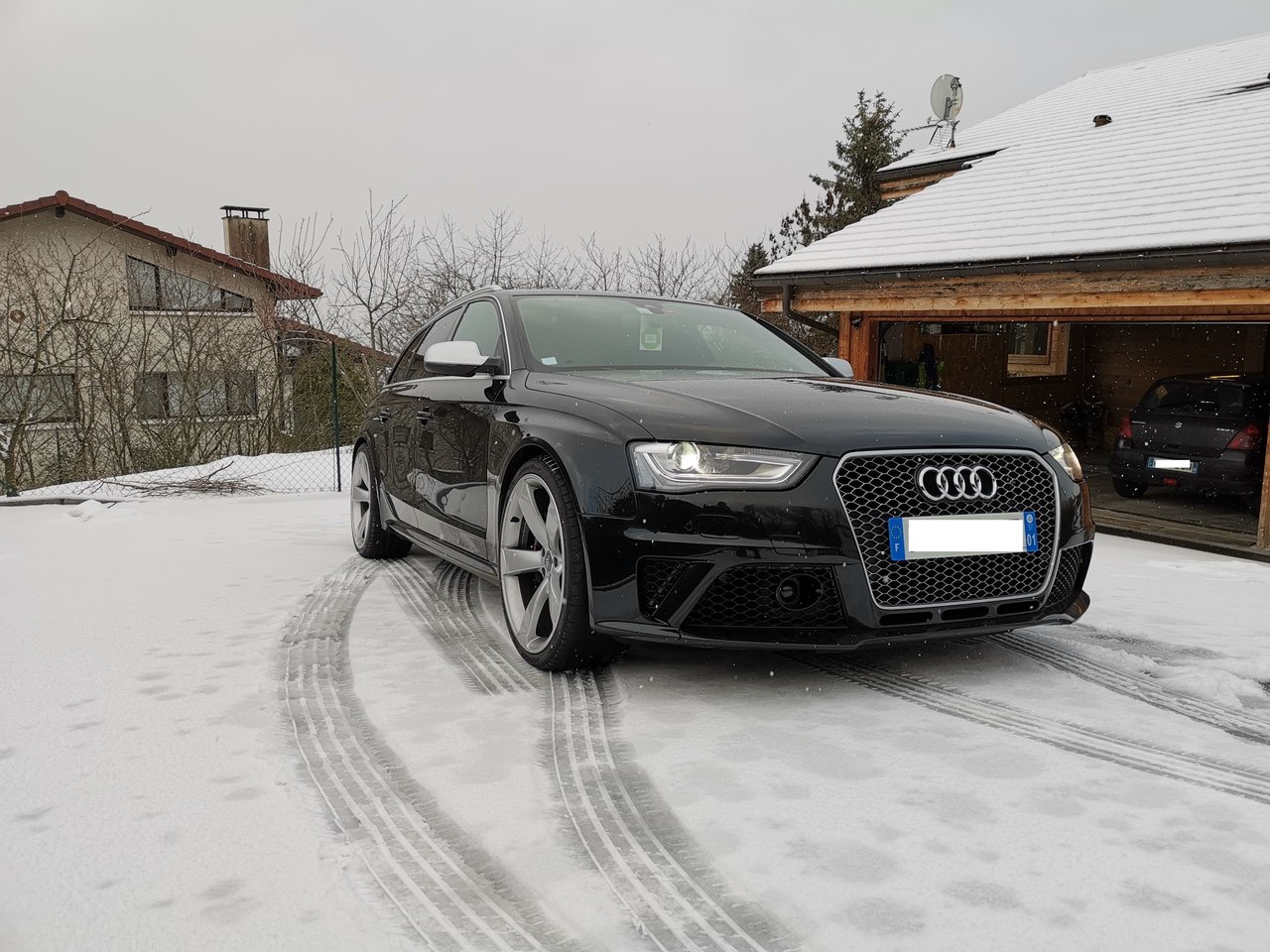 RS4_avant.jpg