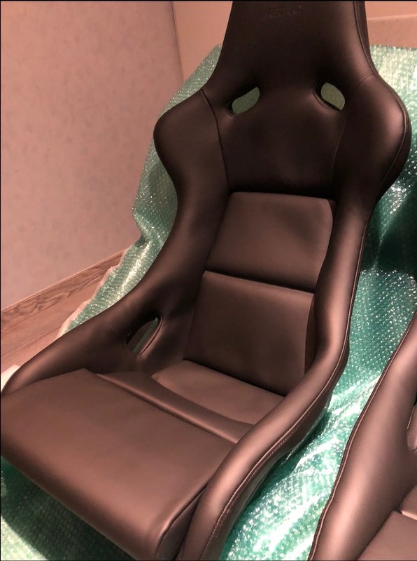 Recaro2.thumb.jpg.6768d9984f1f497500becda4e132ded4.jpg