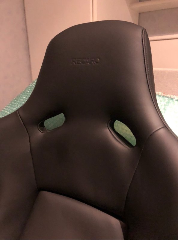 Recaro3.thumb.jpg.6e48350dcb71de5bccbe44f449d6b976.jpg