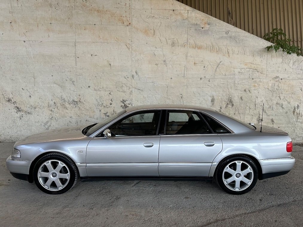 audi-s8-d2(2).jpg.caf522f2786ec78bb88b4100b50e02fa.jpg